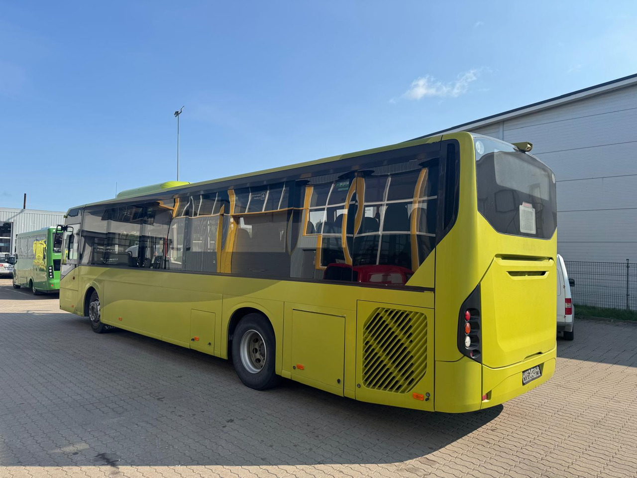 VOLVO 8900 B7RLE KLIIMA, 12.2011, EURO 5, RAMP, 40 seats, 12,1m - Gradski autobus: slika VOLVO 8900 B7RLE KLIIMA, 12.2011, EURO 5, RAMP, 40 seats, 12,1m - Gradski autobus VOLVO 8900 B7RLE KLIIMA, 12.2011, EURO 5, RAMP, 40 seats, 12,1m - Gradski autobus: slika VOLVO 8900 B7RLE KLIIMA, 12.2011, EURO 5, RAMP, 40 seats, 12,1m - Gradski autobus
