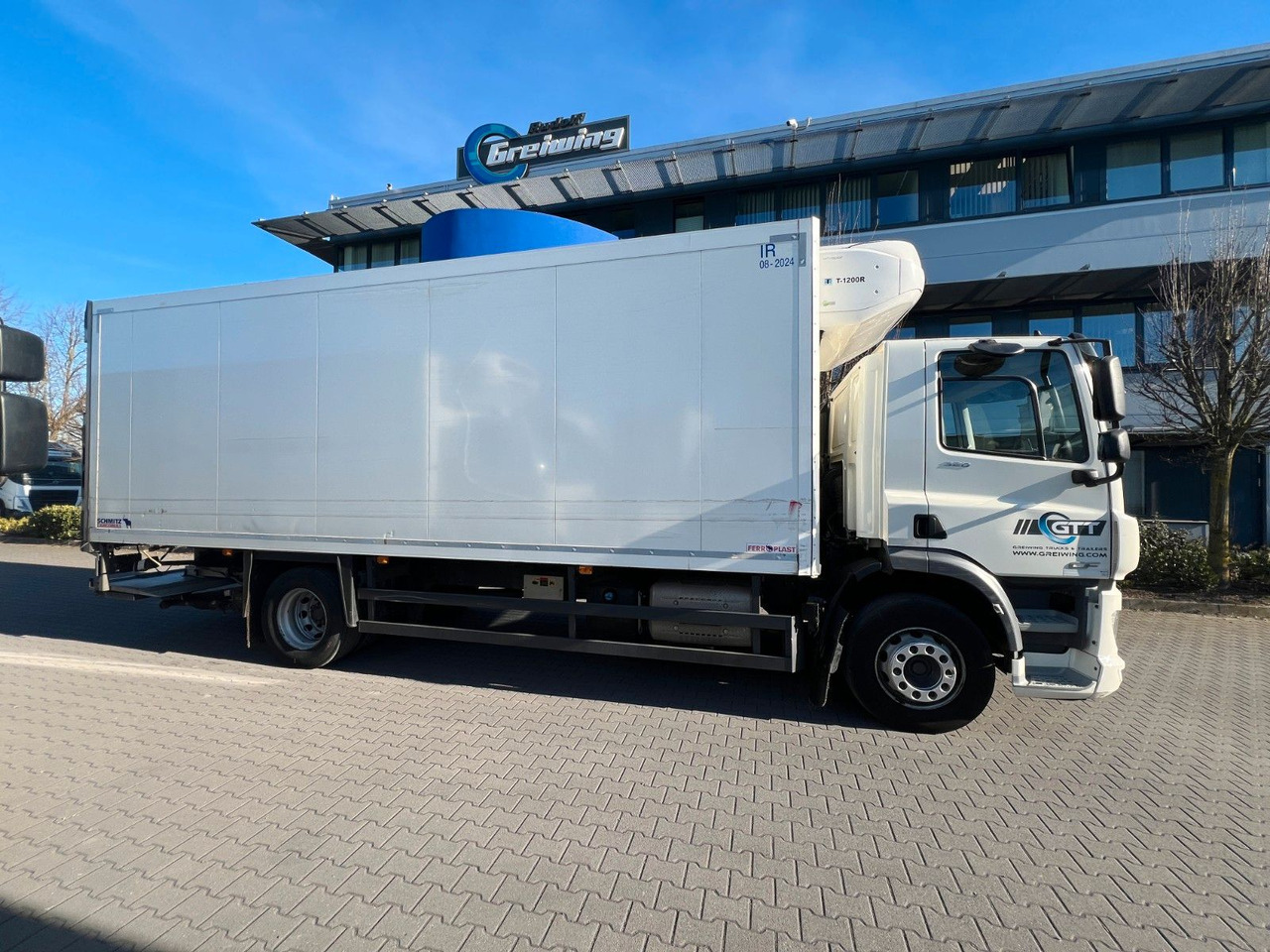 DAF CF 320 FA, Thermoking T1200 - Kamion hladnjača: slika DAF CF 320 FA, Thermoking T1200 - Kamion hladnjača DAF CF 320 FA, Thermoking T1200 - Kamion hladnjača: slika DAF CF 320 FA, Thermoking T1200 - Kamion hladnjača
