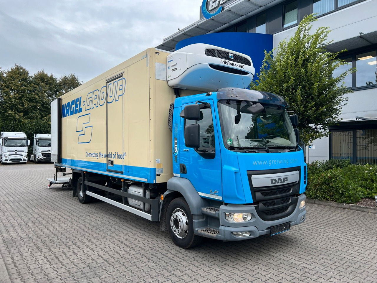 DAF LF 280 FA 16t. Multitemp, T1000 Spectrum - Kamion hladnjača: slika DAF LF 280 FA 16t. Multitemp, T1000 Spectrum - Kamion hladnjača DAF LF 280 FA 16t. Multitemp, T1000 Spectrum - Kamion hladnjača: slika DAF LF 280 FA 16t. Multitemp, T1000 Spectrum - Kamion hladnjača
