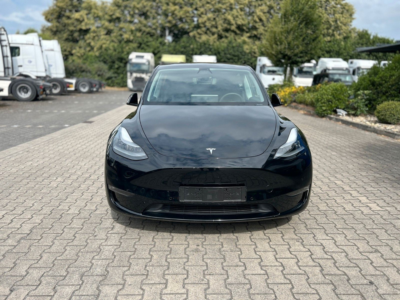 Tesla Model Y Performance Dual AWD - Limuzina: slika Tesla Model Y Performance Dual AWD - Limuzina Tesla Model Y Performance Dual AWD - Limuzina: slika Tesla Model Y Performance Dual AWD - Limuzina