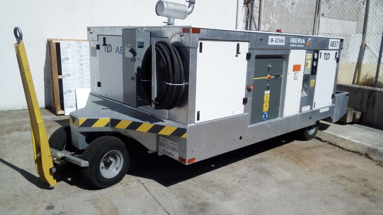 TLD Air conditioning ACU-302 - Aerodromska oprema: slika TLD Air conditioning ACU-302 - Aerodromska oprema TLD Air conditioning ACU-302 - Aerodromska oprema: slika TLD Air conditioning ACU-302 - Aerodromska oprema