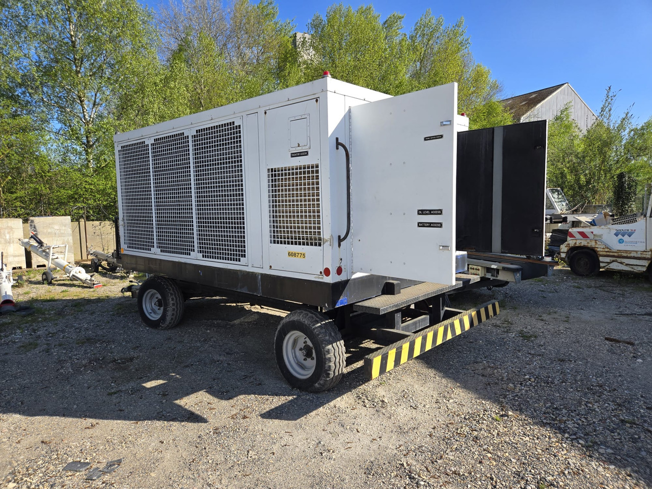 Trielectron Air conditioning ACU-5080DE - Aerodromska oprema: slika Trielectron Air conditioning ACU-5080DE - Aerodromska oprema Trielectron Air conditioning ACU-5080DE - Aerodromska oprema: slika Trielectron Air conditioning ACU-5080DE - Aerodromska oprema