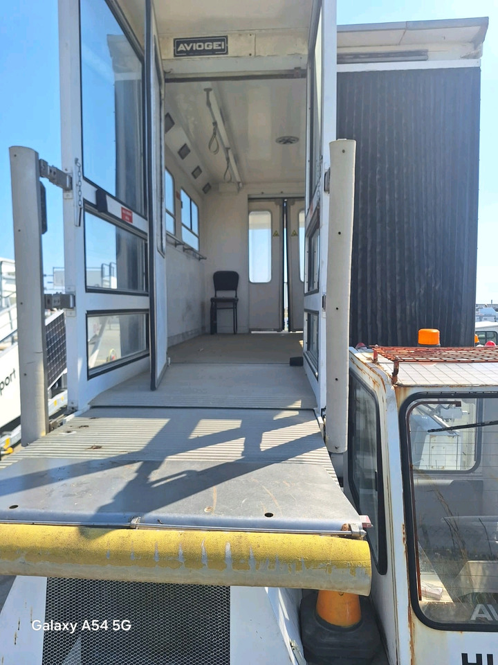 Aviogei EAU1000 - Ambulift: slika Aviogei EAU1000 - Ambulift Aviogei EAU1000 - Ambulift: slika Aviogei EAU1000 - Ambulift