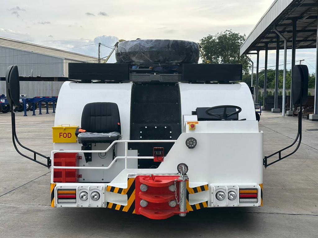 BlissFox - ABC 40D - Traktor za vuču zrakoplova: slika BlissFox - ABC 40D - Traktor za vuču zrakoplova BlissFox - ABC 40D - Traktor za vuču zrakoplova: slika BlissFox - ABC 40D - Traktor za vuču zrakoplova