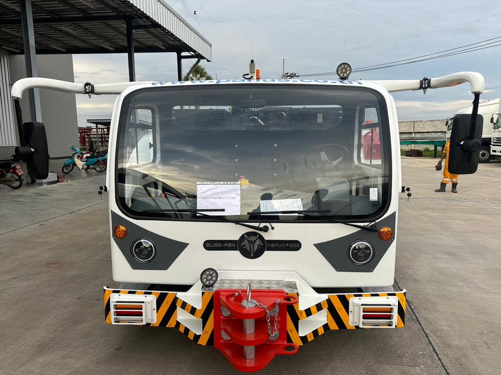 BlissFox - ABC 40D - Traktor za vuču zrakoplova: slika BlissFox - ABC 40D - Traktor za vuču zrakoplova BlissFox - ABC 40D - Traktor za vuču zrakoplova: slika BlissFox - ABC 40D - Traktor za vuču zrakoplova