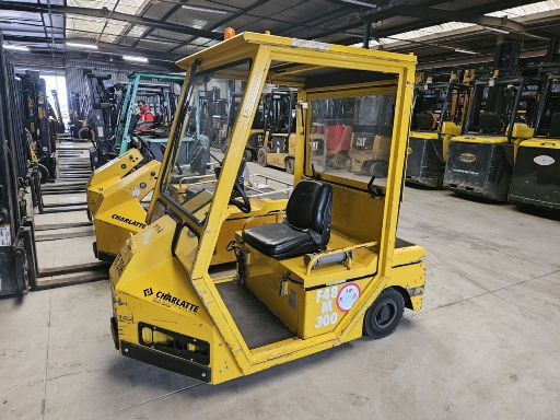 Charlatte TE206 - Traktor za prtljagu: slika Charlatte TE206 - Traktor za prtljagu Charlatte TE206 - Traktor za prtljagu: slika Charlatte TE206 - Traktor za prtljagu