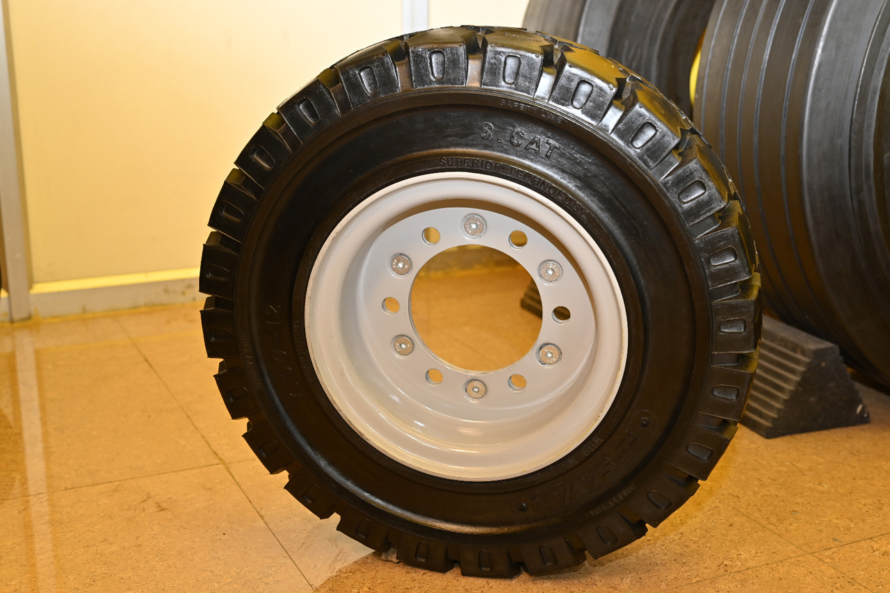EuroSolid 6.50-10 - Kompletan kotač za Traktor za prtljagu: slika EuroSolid 6.50-10 - Kompletan kotač za Traktor za prtljagu EuroSolid 6.50-10 - Kompletan kotač za Traktor za prtljagu: slika EuroSolid 6.50-10 - Kompletan kotač za Traktor za prtljagu