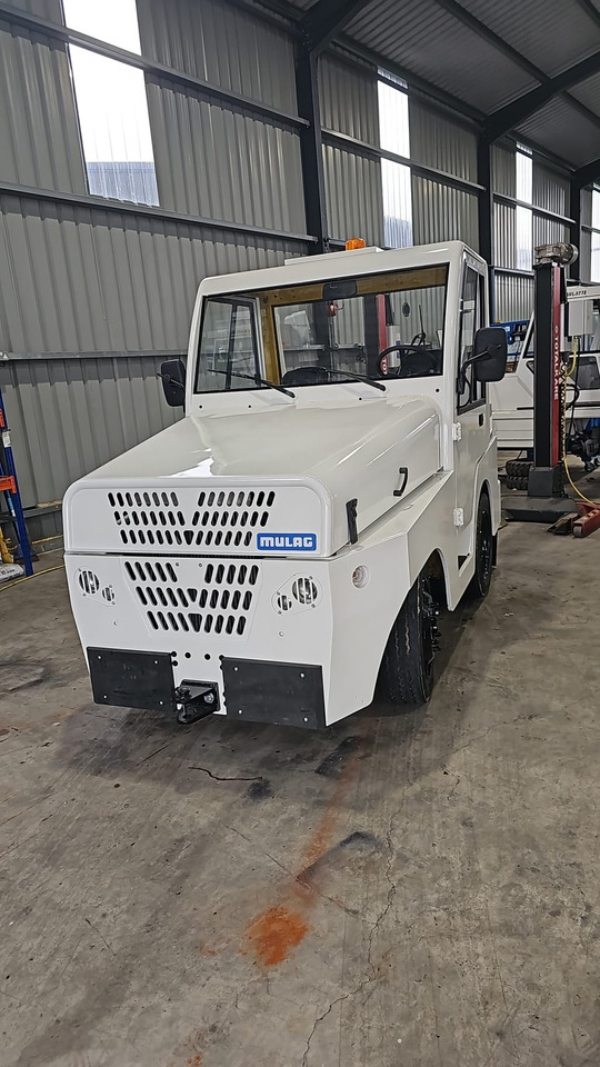 Mulag Comet 6D - Traktor za prtljagu: slika Mulag Comet 6D - Traktor za prtljagu Mulag Comet 6D - Traktor za prtljagu: slika Mulag Comet 6D - Traktor za prtljagu
