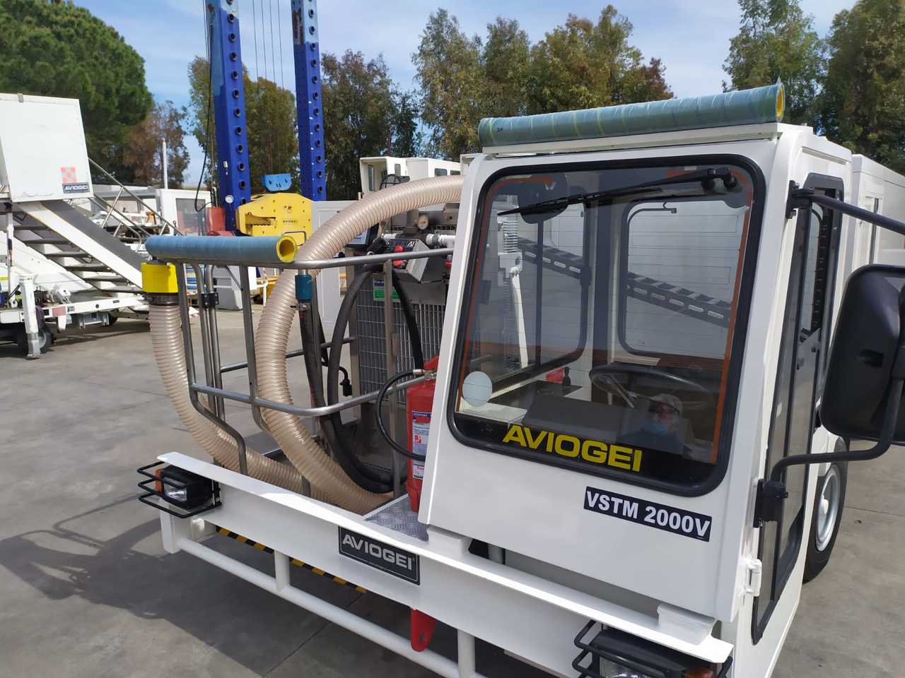 Vozilo za fekalije Toilet Truck Aviogei VSTM: slika Vozilo za fekalije Toilet Truck Aviogei VSTM