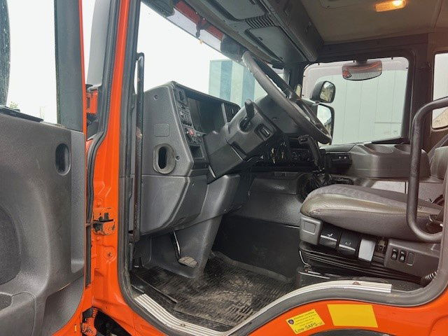Scania P340 6x2 - Kamion s otvorenim sandukom: slika Scania P340 6x2 - Kamion s otvorenim sandukom Scania P340 6x2 - Kamion s otvorenim sandukom: slika Scania P340 6x2 - Kamion s otvorenim sandukom