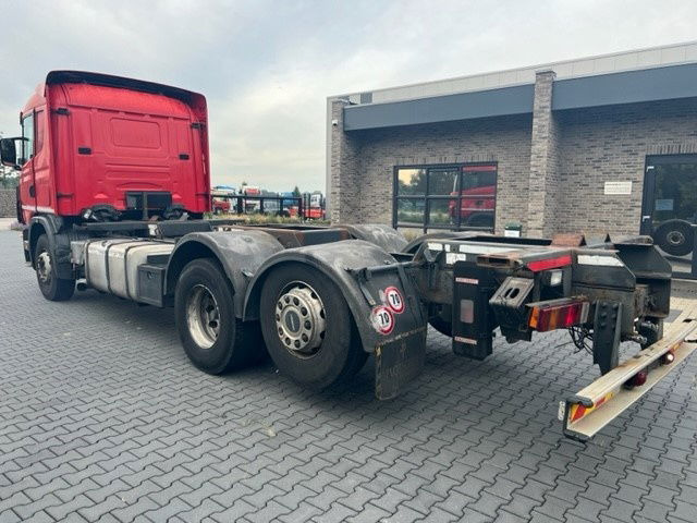 Scania R124-420 .420 6x2 - Kamion-šasija: slika Scania R124-420 .420 6x2 - Kamion-šasija Scania R124-420 .420 6x2 - Kamion-šasija: slika Scania R124-420 .420 6x2 - Kamion-šasija