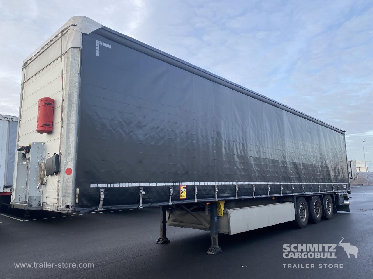 SCHMITZ Curtainsider Standard - Poluprikolica s ceradom: slika SCHMITZ Curtainsider Standard - Poluprikolica s ceradom SCHMITZ Curtainsider Standard - Poluprikolica s ceradom: slika SCHMITZ Curtainsider Standard - Poluprikolica s ceradom