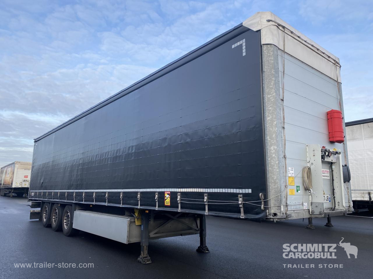 SCHMITZ Curtainsider Standard - Poluprikolica s ceradom: slika SCHMITZ Curtainsider Standard - Poluprikolica s ceradom SCHMITZ Curtainsider Standard - Poluprikolica s ceradom: slika SCHMITZ Curtainsider Standard - Poluprikolica s ceradom