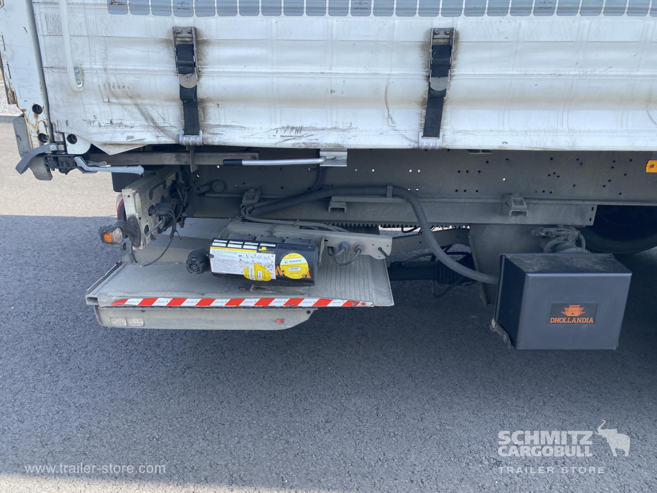 SCHMITZ Curtainsider Standard Taillift - Poluprikolica s ceradom: slika SCHMITZ Curtainsider Standard Taillift - Poluprikolica s ceradom SCHMITZ Curtainsider Standard Taillift - Poluprikolica s ceradom: slika SCHMITZ Curtainsider Standard Taillift - Poluprikolica s ceradom