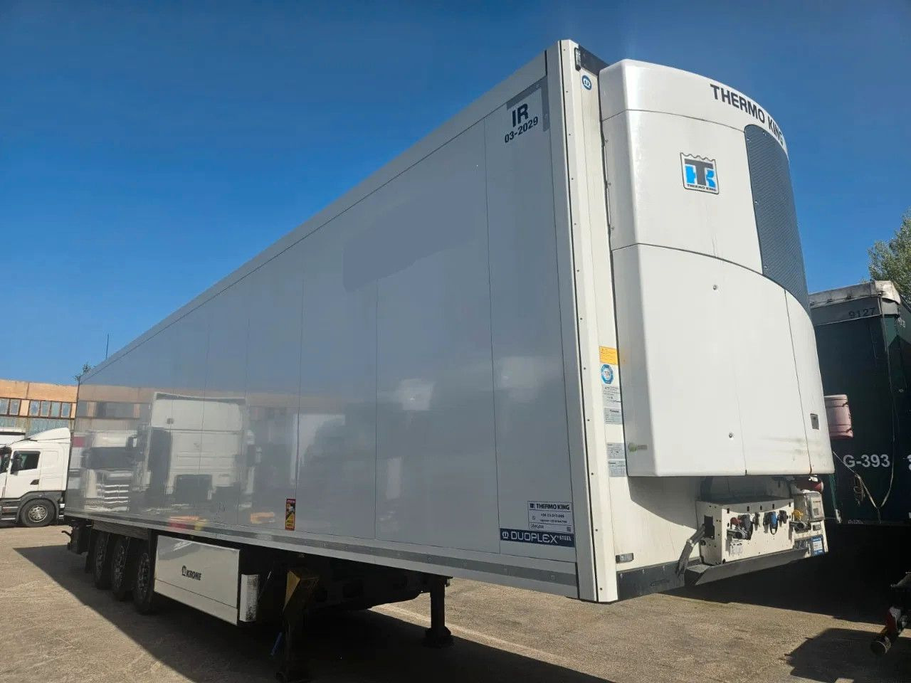 Krone SDR 27eL4-S - Frigo ThermoKing SLX300 - Lifting - Poluprikolica hladnjača: slika Krone SDR 27eL4-S - Frigo ThermoKing SLX300 - Lifting - Poluprikolica hladnjača Krone SDR 27eL4-S - Frigo ThermoKing SLX300 - Lifting - Poluprikolica hladnjača: slika Krone SDR 27eL4-S - Frigo ThermoKing SLX300 - Lifting - Poluprikolica hladnjača
