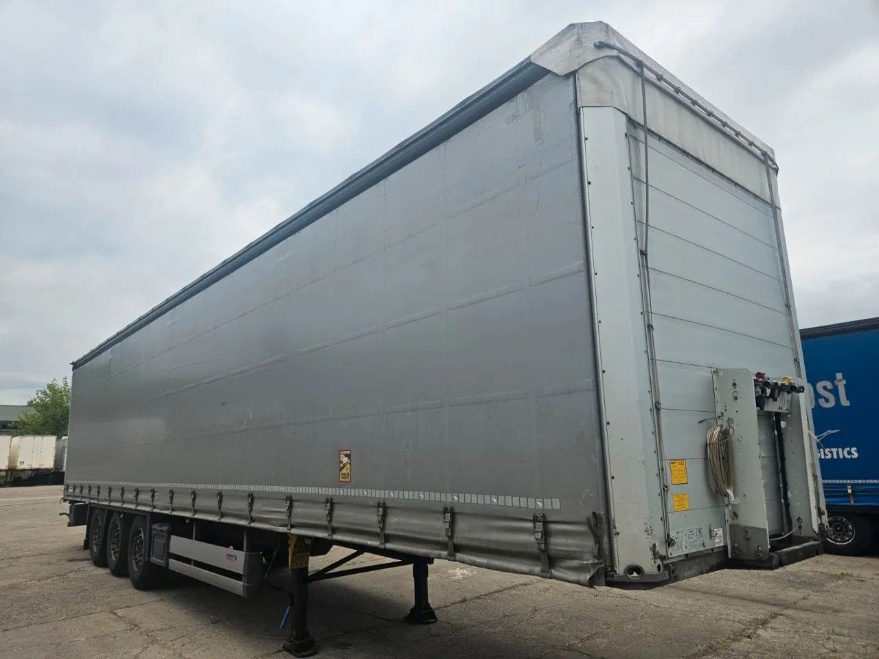 Schmitz Cargobull SCB S3T Standard 3 units! Lifting Axle A&C, XL C - Poluprikolica s ceradom: slika Schmitz Cargobull SCB S3T Standard 3 units! Lifting Axle A&C, XL C - Poluprikolica s ceradom Schmitz Cargobull SCB S3T Standard 3 units! Lifting Axle A&C, XL C - Poluprikolica s ceradom: slika Schmitz Cargobull SCB S3T Standard 3 units! Lifting Axle A&C, XL C - Poluprikolica s ceradom