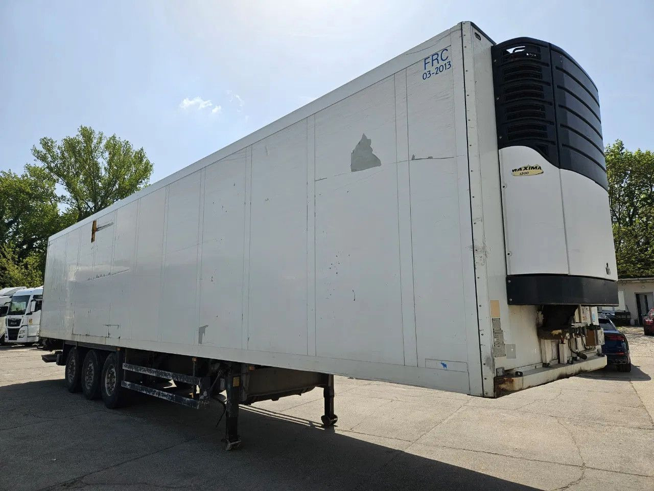 Schmitz Cargobull SKO24 Carrier Maxima 1300 Tail Lift, A axle lift - Poluprikolica hladnjača: slika Schmitz Cargobull SKO24 Carrier Maxima 1300 Tail Lift, A axle lift - Poluprikolica hladnjača Schmitz Cargobull SKO24 Carrier Maxima 1300 Tail Lift, A axle lift - Poluprikolica hladnjača: slika Schmitz Cargobull SKO24 Carrier Maxima 1300 Tail Lift, A axle lift - Poluprikolica hladnjača