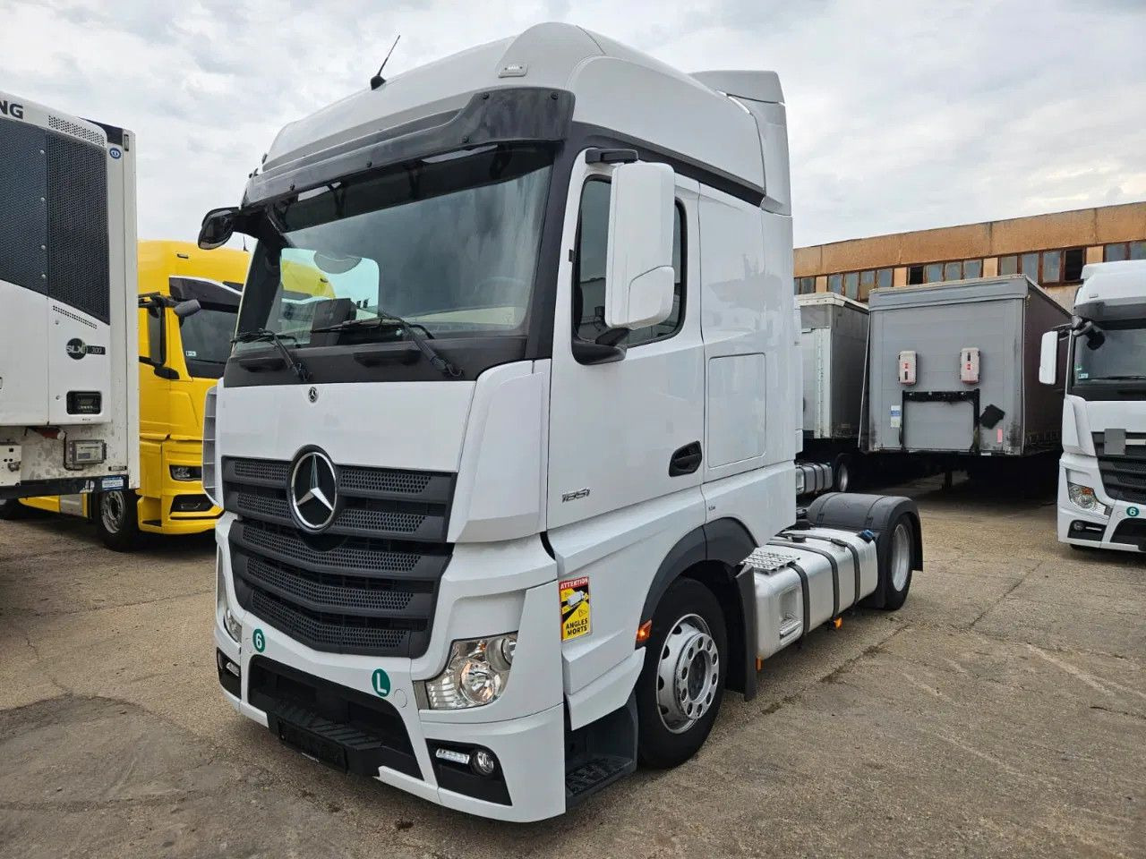 Mercedes-Benz Actros 1851 Mega, BigSpace, Standklima, 4 units - Tegljač: slika Mercedes-Benz Actros 1851 Mega, BigSpace, Standklima, 4 units - Tegljač Mercedes-Benz Actros 1851 Mega, BigSpace, Standklima, 4 units - Tegljač: slika Mercedes-Benz Actros 1851 Mega, BigSpace, Standklima, 4 units - Tegljač