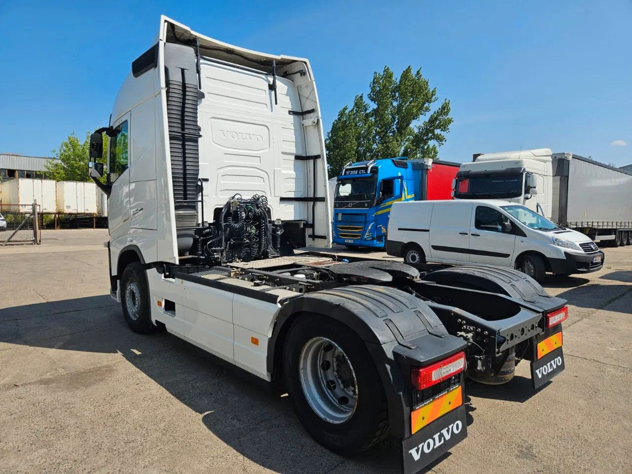 Volvo FH 460 Standard - Globe - Full Spoiler - Tegljač: slika Volvo FH 460 Standard - Globe - Full Spoiler - Tegljač Volvo FH 460 Standard - Globe - Full Spoiler - Tegljač: slika Volvo FH 460 Standard - Globe - Full Spoiler - Tegljač