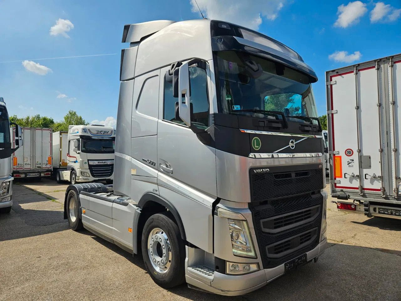 Volvo FH 500 Globe-Standard-Alloy W-ACC-DAS - Tegljač: slika Volvo FH 500 Globe-Standard-Alloy W-ACC-DAS - Tegljač Volvo FH 500 Globe-Standard-Alloy W-ACC-DAS - Tegljač: slika Volvo FH 500 Globe-Standard-Alloy W-ACC-DAS - Tegljač