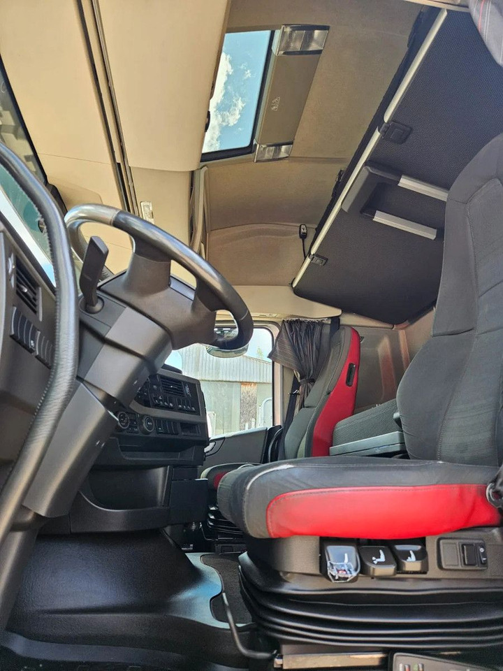 Volvo FH 500 Globe-Standard-Alloy W-ACC-DAS - Tegljač: slika  Volvo FH 500 Globe-Standard-Alloy W-ACC-DAS - Tegljač Volvo FH 500 Globe-Standard-Alloy W-ACC-DAS - Tegljač: slika  Volvo FH 500 Globe-Standard-Alloy W-ACC-DAS - Tegljač