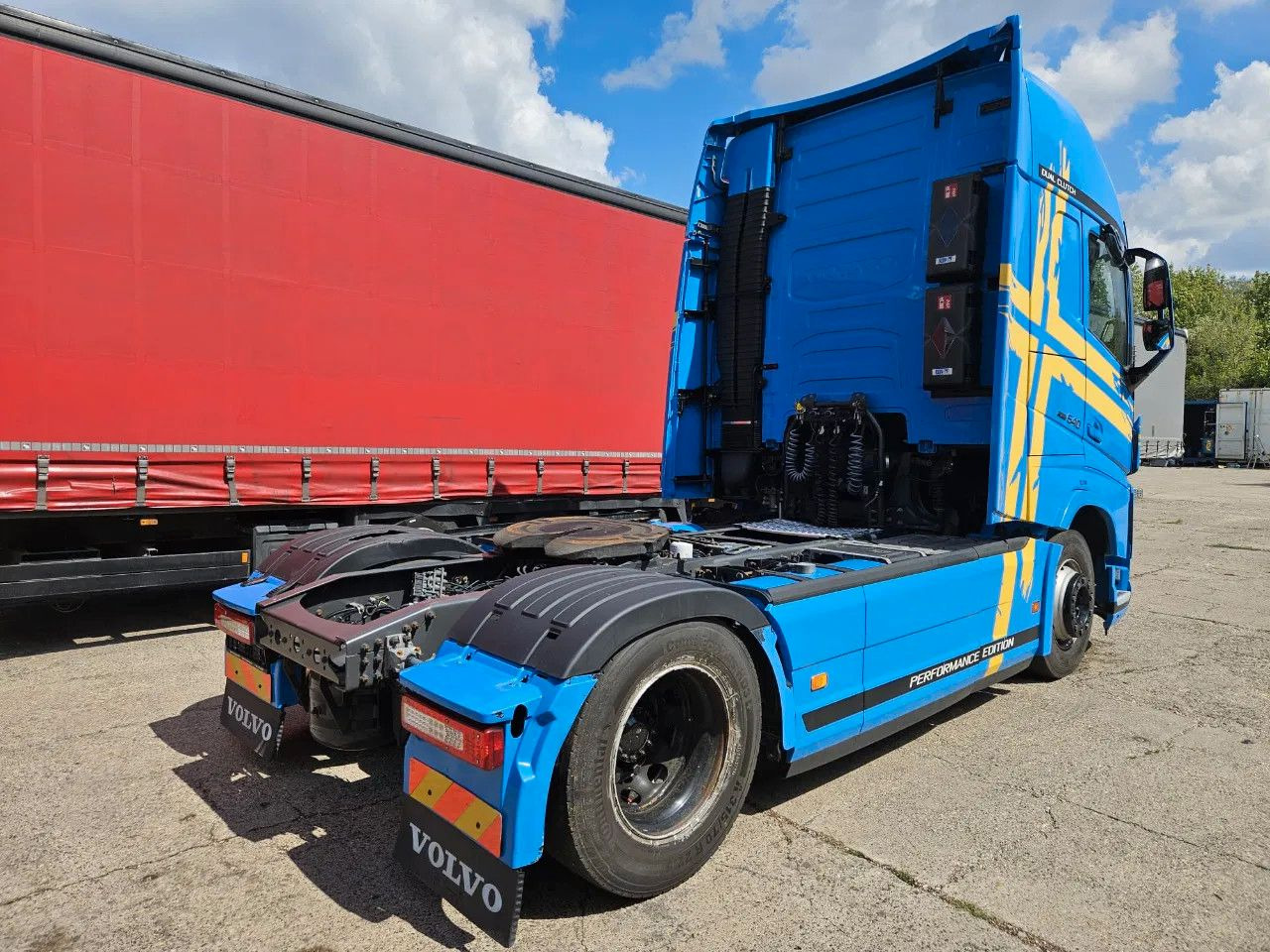 Volvo FH 540 Standard-XL-Dual Clutch Limited Edition-I - Tegljač: slika Volvo FH 540 Standard-XL-Dual Clutch Limited Edition-I - Tegljač Volvo FH 540 Standard-XL-Dual Clutch Limited Edition-I - Tegljač: slika Volvo FH 540 Standard-XL-Dual Clutch Limited Edition-I - Tegljač
