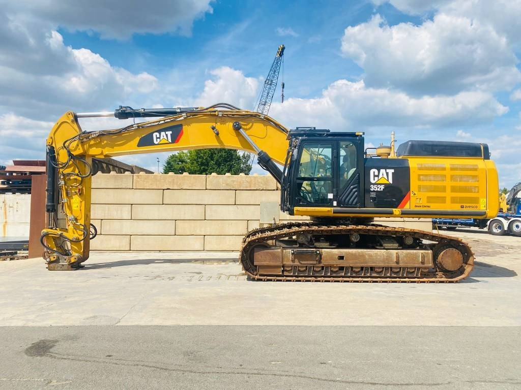 CAT 352f xe - Bager gusjeničar: slika CAT 352f xe - Bager gusjeničar CAT 352f xe - Bager gusjeničar: slika CAT 352f xe - Bager gusjeničar