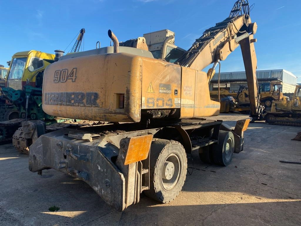 Liebherr A 904 C Litronic - Stroj za rukovanje otpadom: slika Liebherr A 904 C Litronic - Stroj za rukovanje otpadom Liebherr A 904 C Litronic - Stroj za rukovanje otpadom: slika Liebherr A 904 C Litronic - Stroj za rukovanje otpadom