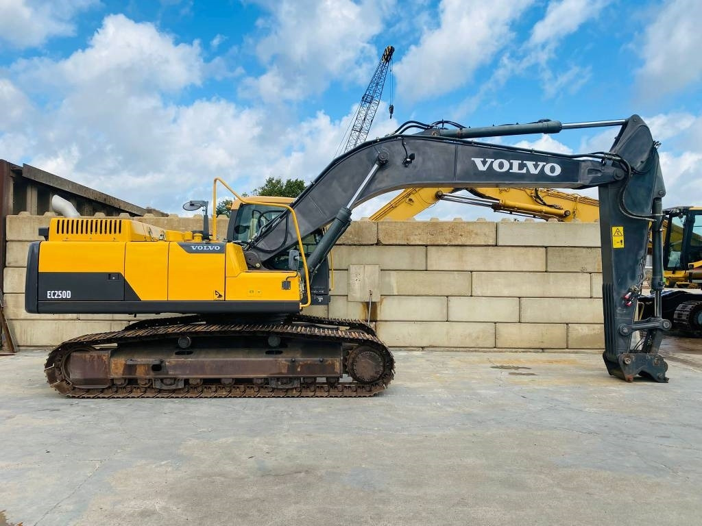 Volvo EC 250 D N L - Bager gusjeničar: slika Volvo EC 250 D N L - Bager gusjeničar Volvo EC 250 D N L - Bager gusjeničar: slika Volvo EC 250 D N L - Bager gusjeničar