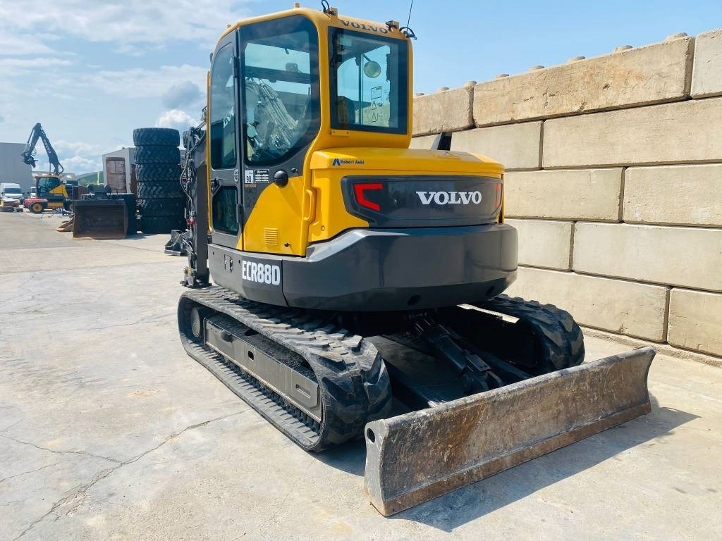 Volvo ECR 88 D - Mini bager: slika Volvo ECR 88 D - Mini bager Volvo ECR 88 D - Mini bager: slika Volvo ECR 88 D - Mini bager