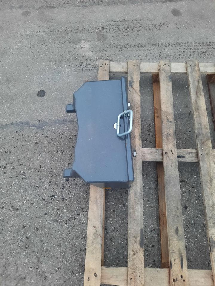 Front Gewicht Claas Schlepper - Protuuteg: slika Front Gewicht Claas Schlepper - Protuuteg Front Gewicht Claas Schlepper - Protuuteg: slika Front Gewicht Claas Schlepper - Protuuteg