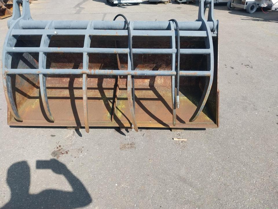 Greifschaufel Stoll 2m Euro Hoflader Schlepper Schaufel - Utovarna korpa: slika Greifschaufel Stoll 2m Euro Hoflader Schlepper Schaufel - Utovarna korpa Greifschaufel Stoll 2m Euro Hoflader Schlepper Schaufel - Utovarna korpa: slika Greifschaufel Stoll 2m Euro Hoflader Schlepper Schaufel - Utovarna korpa