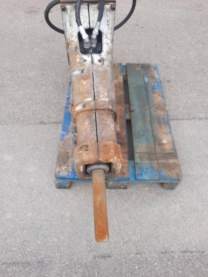 Rammer city Hydraulikhammer MS 08 Aufnahme Meißel Specht Bagger. - Hidraulični čekić: slika Rammer city Hydraulikhammer MS 08 Aufnahme Meißel Specht Bagger. - Hidraulični čekić Rammer city Hydraulikhammer MS 08 Aufnahme Meißel Specht Bagger. - Hidraulični čekić: slika Rammer city Hydraulikhammer MS 08 Aufnahme Meißel Specht Bagger. - Hidraulični čekić