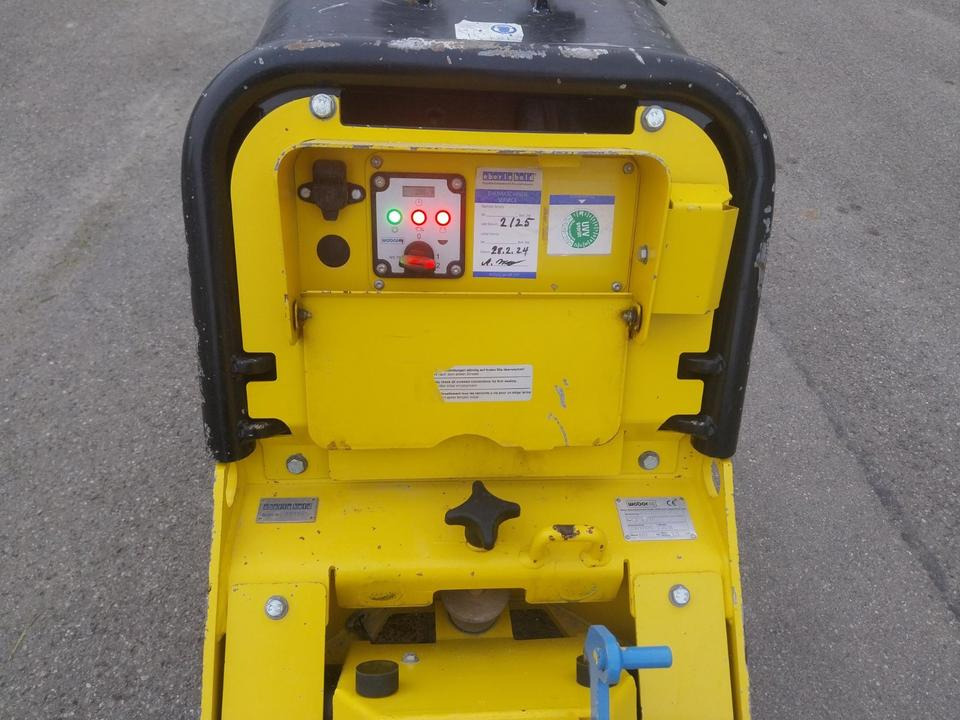 Rüttelplatte Weber CR8 Stampfer Verdichter Vibrationsplatte - Vibro ploča: slika Rüttelplatte Weber CR8 Stampfer Verdichter Vibrationsplatte - Vibro ploča Rüttelplatte Weber CR8 Stampfer Verdichter Vibrationsplatte - Vibro ploča: slika Rüttelplatte Weber CR8 Stampfer Verdichter Vibrationsplatte - Vibro ploča