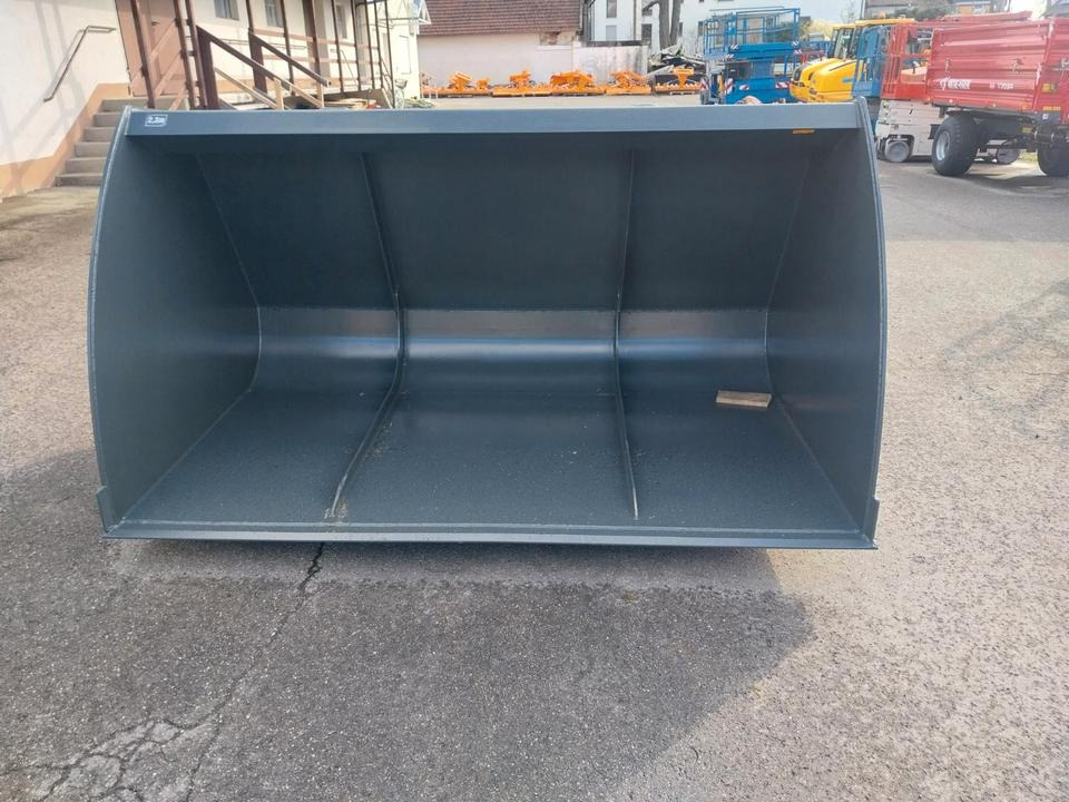 Schaufel XXL Volumen Schlepper Radlader Teleskoplader Fendt Cat - Utovarna korpa: slika Schaufel XXL Volumen Schlepper Radlader Teleskoplader Fendt Cat - Utovarna korpa Schaufel XXL Volumen Schlepper Radlader Teleskoplader Fendt Cat - Utovarna korpa: slika Schaufel XXL Volumen Schlepper Radlader Teleskoplader Fendt Cat - Utovarna korpa