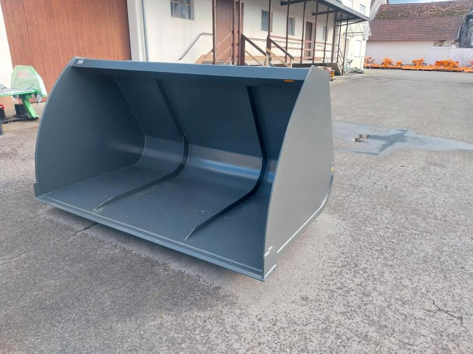 Schaufel XXL Volumen Schlepper Radlader Teleskoplader Fendt Cat - Utovarna korpa: slika Schaufel XXL Volumen Schlepper Radlader Teleskoplader Fendt Cat - Utovarna korpa Schaufel XXL Volumen Schlepper Radlader Teleskoplader Fendt Cat - Utovarna korpa: slika Schaufel XXL Volumen Schlepper Radlader Teleskoplader Fendt Cat - Utovarna korpa