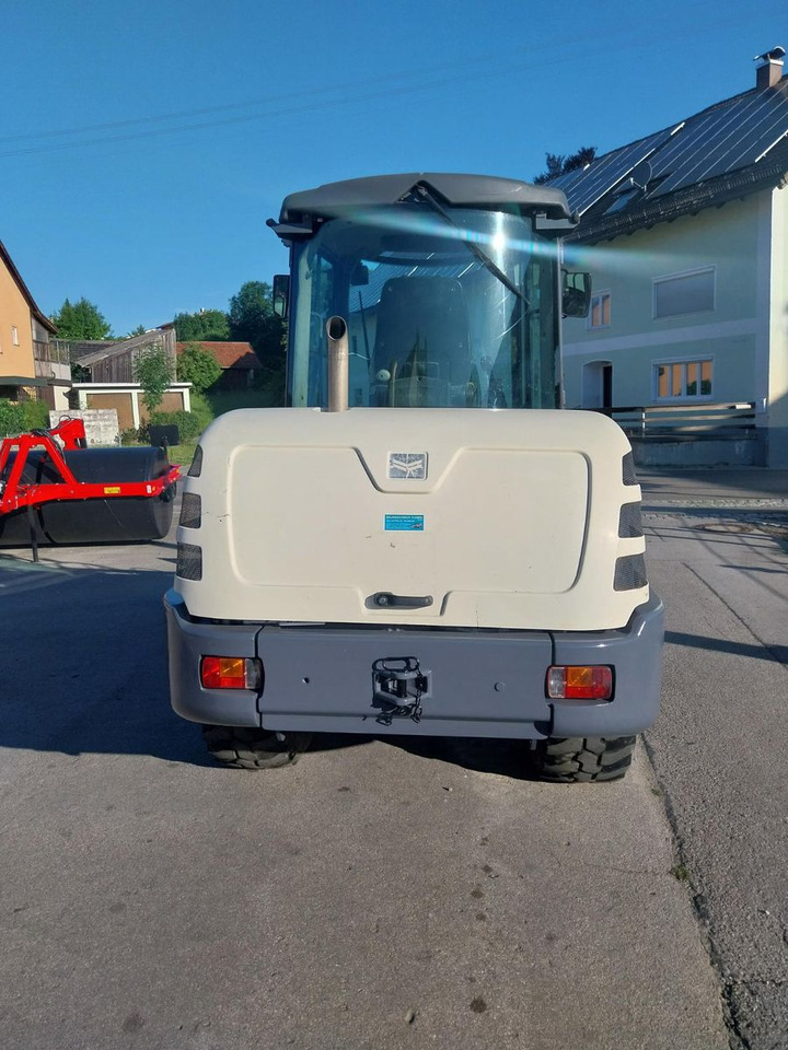 Terex TL 80, 100, 120, 65 - Utovarivač na kotačima: slika Terex TL 80, 100, 120, 65 - Utovarivač na kotačima Terex TL 80, 100, 120, 65 - Utovarivač na kotačima: slika Terex TL 80, 100, 120, 65 - Utovarivač na kotačima