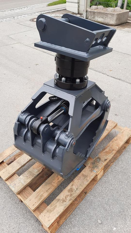 Universalgreifer UG05 4-7to Sortiergreifer Steingreifer Greifer - Grajfer: slika Universalgreifer UG05 4-7to Sortiergreifer Steingreifer Greifer - Grajfer Universalgreifer UG05 4-7to Sortiergreifer Steingreifer Greifer - Grajfer: slika Universalgreifer UG05 4-7to Sortiergreifer Steingreifer Greifer - Grajfer