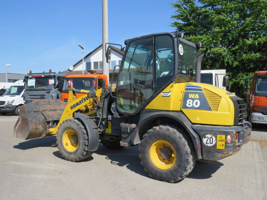 KOMATSU HANOMAG Radlader WA 80 - 6 Radlader - Utovarivač na kotačima: slika KOMATSU HANOMAG Radlader WA 80 - 6 Radlader - Utovarivač na kotačima KOMATSU HANOMAG Radlader WA 80 - 6 Radlader - Utovarivač na kotačima: slika KOMATSU HANOMAG Radlader WA 80 - 6 Radlader - Utovarivač na kotačima