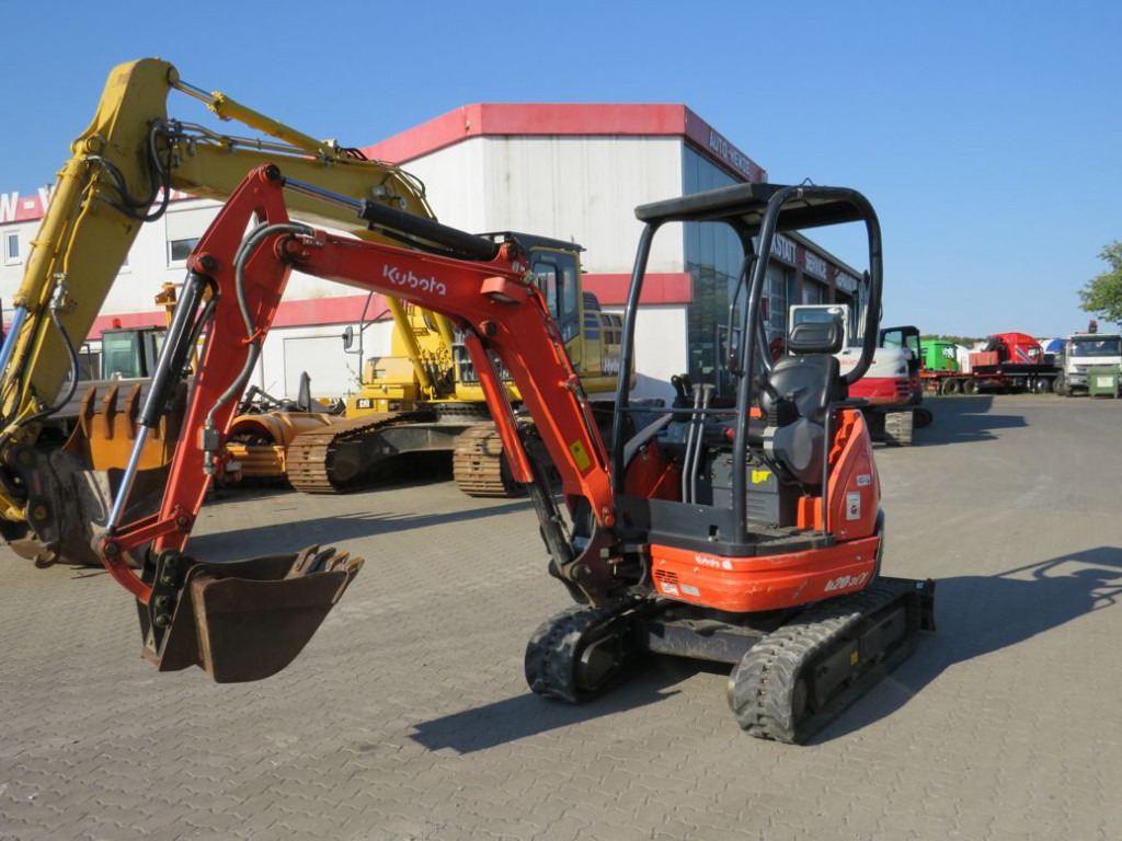 KUBOTA Minibagger U 20 - 3 Minibagger Kurzheck - Mini bager: slika KUBOTA Minibagger U 20 - 3 Minibagger Kurzheck - Mini bager KUBOTA Minibagger U 20 - 3 Minibagger Kurzheck - Mini bager: slika KUBOTA Minibagger U 20 - 3 Minibagger Kurzheck - Mini bager