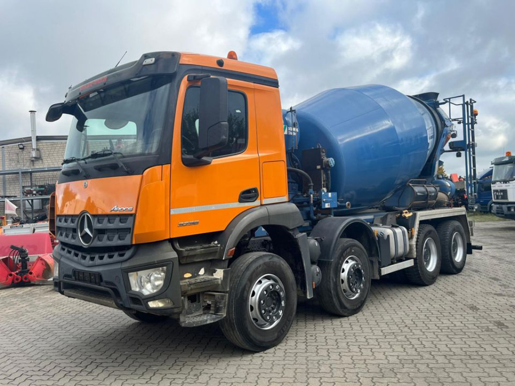 MERCEDES-BENZ Arocs 3236 8x4 Betonmischer Deutsch Top AP Achsen - Kamion: slika MERCEDES-BENZ Arocs 3236 8x4 Betonmischer Deutsch Top AP Achsen - Kamion MERCEDES-BENZ Arocs 3236 8x4 Betonmischer Deutsch Top AP Achsen - Kamion: slika MERCEDES-BENZ Arocs 3236 8x4 Betonmischer Deutsch Top AP Achsen - Kamion