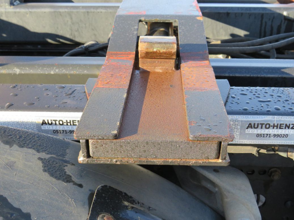 MAN TG-S 18.320 BL Abrollkipper - Kamion s kukastom dizalicom: slika MAN TG-S 18.320 BL Abrollkipper - Kamion s kukastom dizalicom MAN TG-S 18.320 BL Abrollkipper - Kamion s kukastom dizalicom: slika MAN TG-S 18.320 BL Abrollkipper - Kamion s kukastom dizalicom