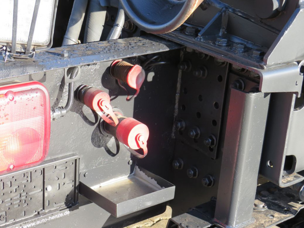 MAN TG-S 18.320 BL Abrollkipper - Kamion s kukastom dizalicom: slika MAN TG-S 18.320 BL Abrollkipper - Kamion s kukastom dizalicom MAN TG-S 18.320 BL Abrollkipper - Kamion s kukastom dizalicom: slika MAN TG-S 18.320 BL Abrollkipper - Kamion s kukastom dizalicom