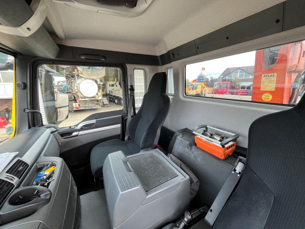 MAN TG-S 18.400 4x2 BL 2-Achs Kipper Kran Atlas 120+Funk - Kiper, Kamion s kranom: slika MAN TG-S 18.400 4x2 BL 2-Achs Kipper Kran Atlas 120+Funk - Kiper, Kamion s kranom MAN TG-S 18.400 4x2 BL 2-Achs Kipper Kran Atlas 120+Funk - Kiper, Kamion s kranom: slika MAN TG-S 18.400 4x2 BL 2-Achs Kipper Kran Atlas 120+Funk - Kiper, Kamion s kranom