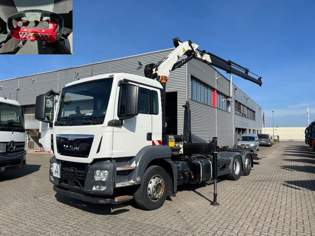 MAN TG-S 26.440 6x2-2 BL Abrollkipper mit Kran Funk+ - Kamion s kranom: slika MAN TG-S 26.440 6x2-2 BL Abrollkipper mit Kran Funk+ - Kamion s kranom MAN TG-S 26.440 6x2-2 BL Abrollkipper mit Kran Funk+ - Kamion s kranom: slika MAN TG-S 26.440 6x2-2 BL Abrollkipper mit Kran Funk+ - Kamion s kranom