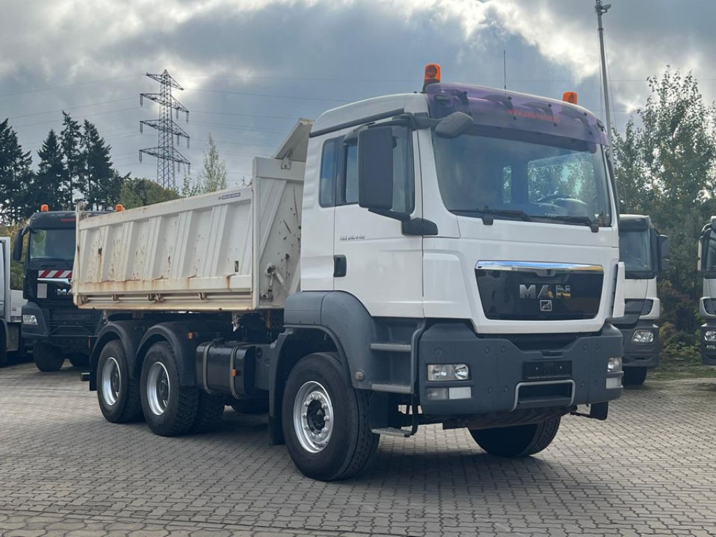 MAN TG-S 26.440 6x4 BB 3-Achs Kipper Schalter - Kiper: slika MAN TG-S 26.440 6x4 BB 3-Achs Kipper Schalter - Kiper MAN TG-S 26.440 6x4 BB 3-Achs Kipper Schalter - Kiper: slika MAN TG-S 26.440 6x4 BB 3-Achs Kipper Schalter - Kiper