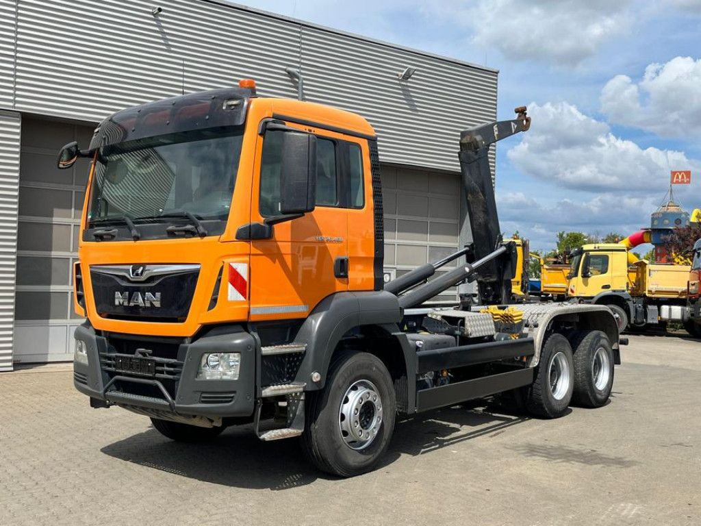 MAN TG-S 26.460 6x4 BB Abrollkipper kurzer Radstand - Kamion s kukastom dizalicom: slika MAN TG-S 26.460 6x4 BB Abrollkipper kurzer Radstand - Kamion s kukastom dizalicom MAN TG-S 26.460 6x4 BB Abrollkipper kurzer Radstand - Kamion s kukastom dizalicom: slika MAN TG-S 26.460 6x4 BB Abrollkipper kurzer Radstand - Kamion s kukastom dizalicom