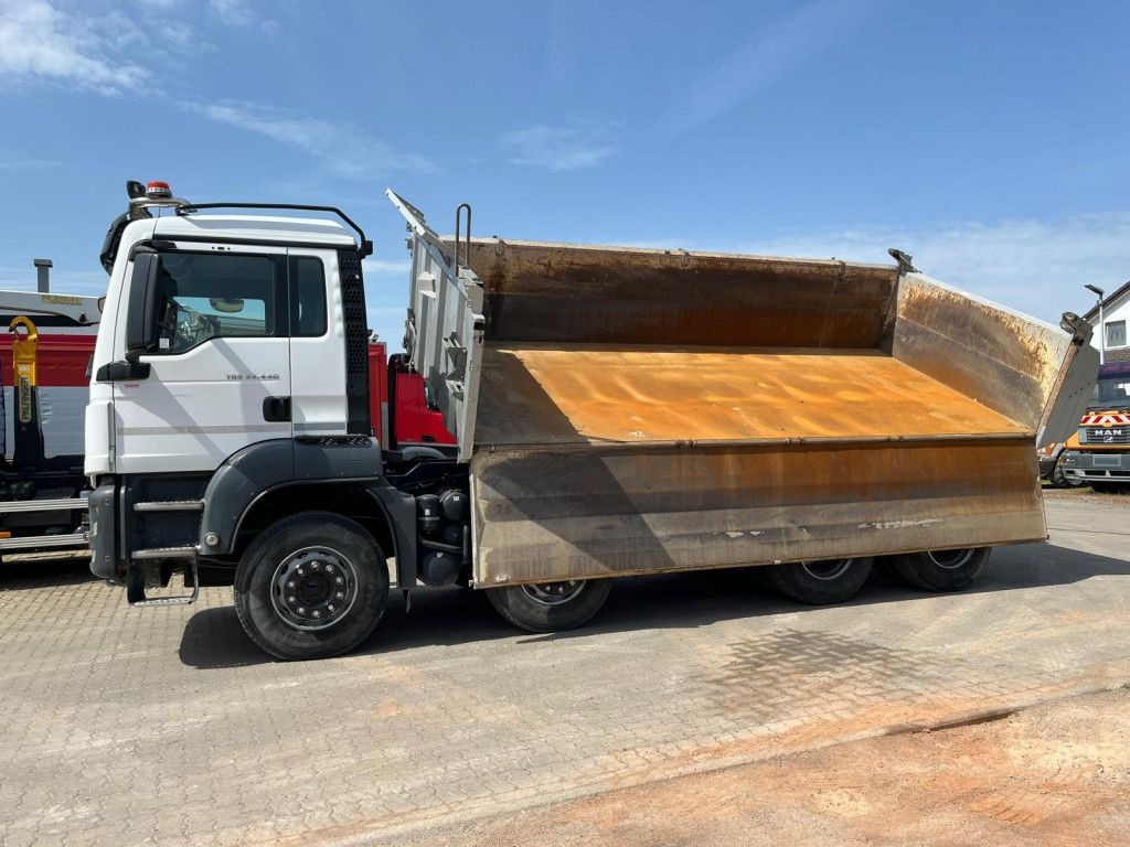MAN TG-S 35.440 8x4 BB 4-Achs Kipper MeillerBordmati - Kiper: slika MAN TG-S 35.440 8x4 BB 4-Achs Kipper MeillerBordmati - Kiper MAN TG-S 35.440 8x4 BB 4-Achs Kipper MeillerBordmati - Kiper: slika MAN TG-S 35.440 8x4 BB 4-Achs Kipper MeillerBordmati - Kiper