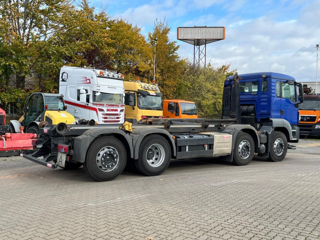 MAN TG-S Abrollkipper 35.360 8x2 BL Meiller 30 to, Funk - Kamion s kukastom dizalicom: slika MAN TG-S Abrollkipper 35.360 8x2 BL Meiller 30 to, Funk - Kamion s kukastom dizalicom MAN TG-S Abrollkipper 35.360 8x2 BL Meiller 30 to, Funk - Kamion s kukastom dizalicom: slika MAN TG-S Abrollkipper 35.360 8x2 BL Meiller 30 to, Funk - Kamion s kukastom dizalicom