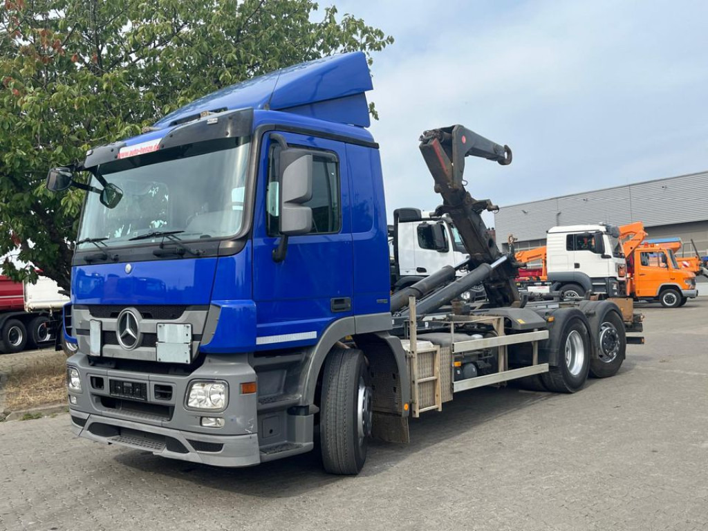 MERCEDES-BENZ Actros 2541 L6x2 Abrollkipper Meiller Schub Knick - Kamion s kukastom dizalicom: slika MERCEDES-BENZ Actros 2541 L6x2 Abrollkipper Meiller Schub Knick - Kamion s kukastom dizalicom MERCEDES-BENZ Actros 2541 L6x2 Abrollkipper Meiller Schub Knick - Kamion s kukastom dizalicom: slika MERCEDES-BENZ Actros 2541 L6x2 Abrollkipper Meiller Schub Knick - Kamion s kukastom dizalicom